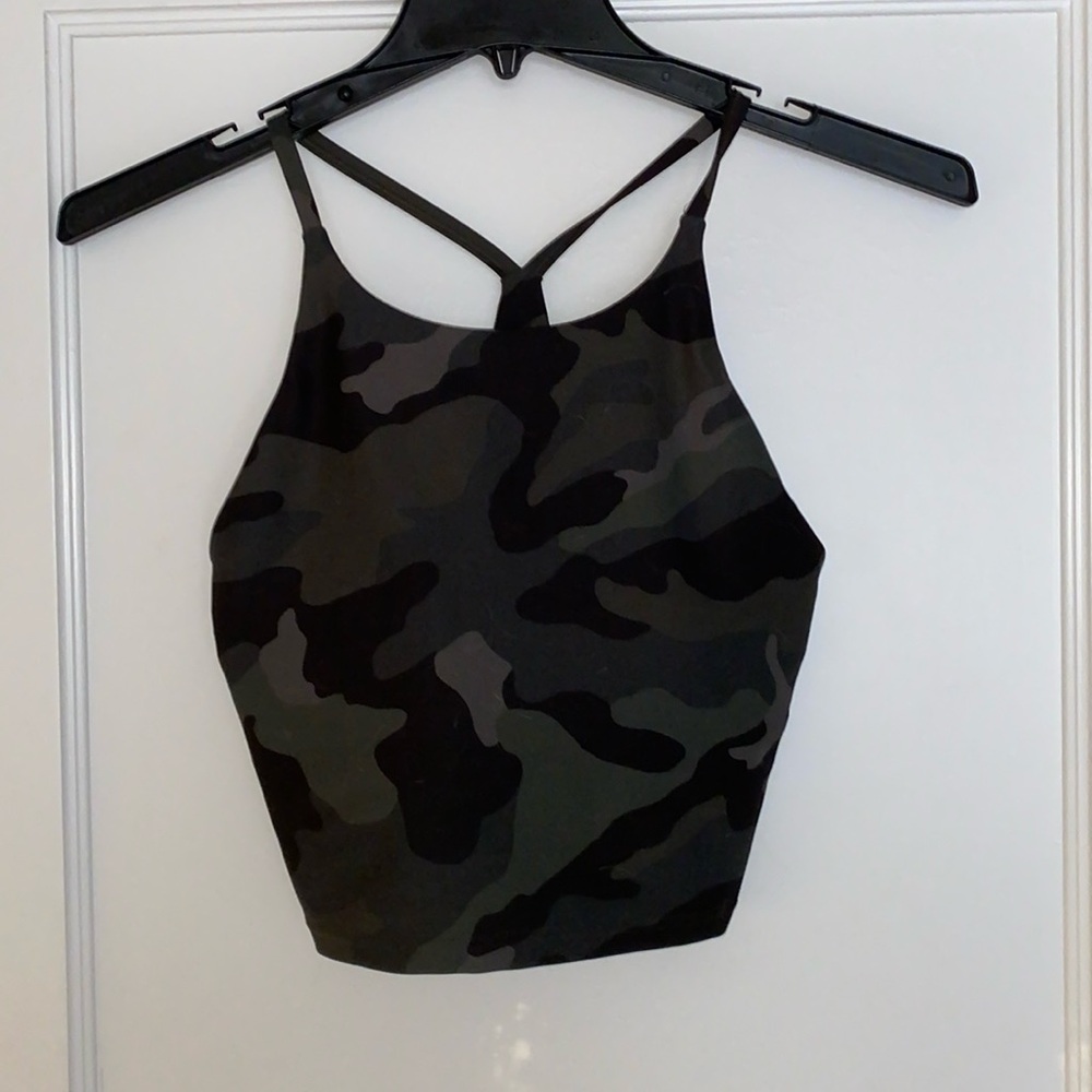Camo workout crop